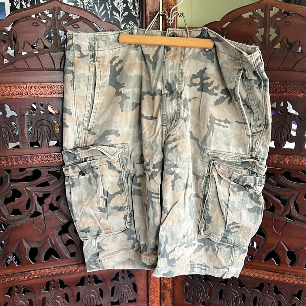 Camo Levi’s cargo shorts
